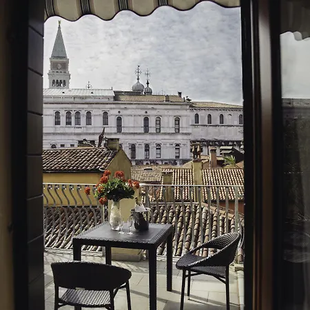 Hotel Antigo Trovatore Venise