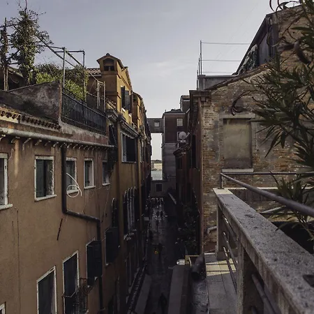 Antigo Trovatore 3* Venise