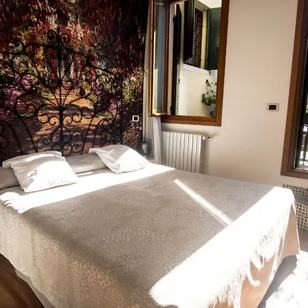 Hotel Antigo Trovatore 3*