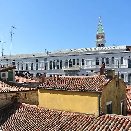 Antigo Trovatore Otel
