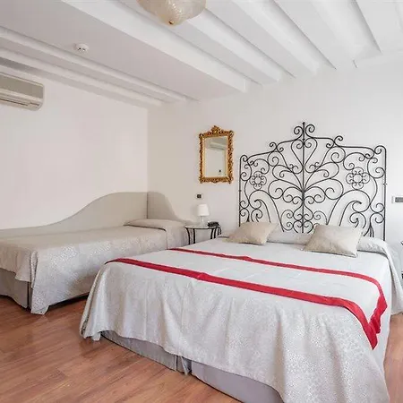 Antigo Trovatore 3* Venedik