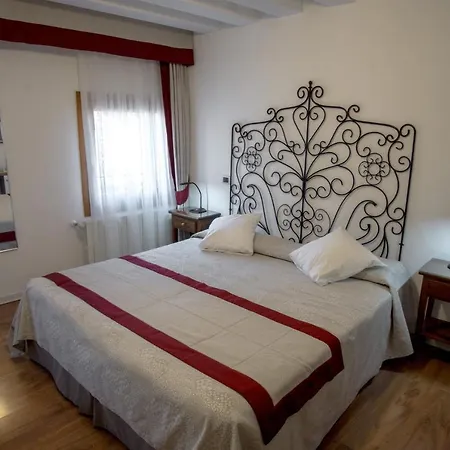 Antigo Trovatore Otel Venedik