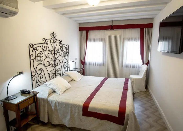 Hotel Antigo Trovatore