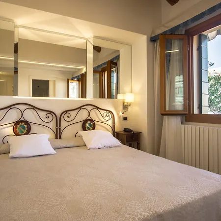 Otel Antigo Trovatore Venedik