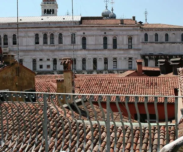 Antigo Trovatore Hotel 3*