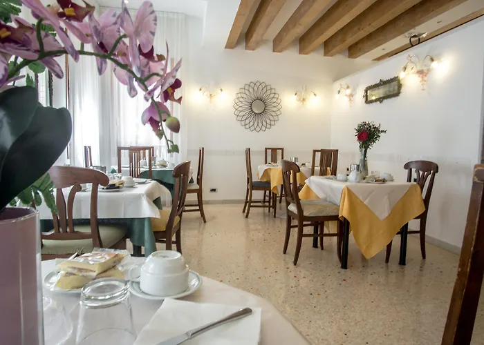 Hotel Antigo Trovatore Venedig